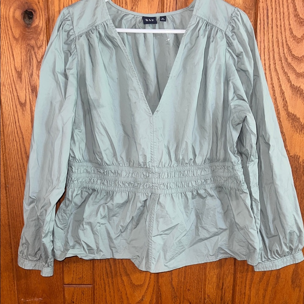 GAP 100% Cotton Sage Green V-Neck Blouse Size XL